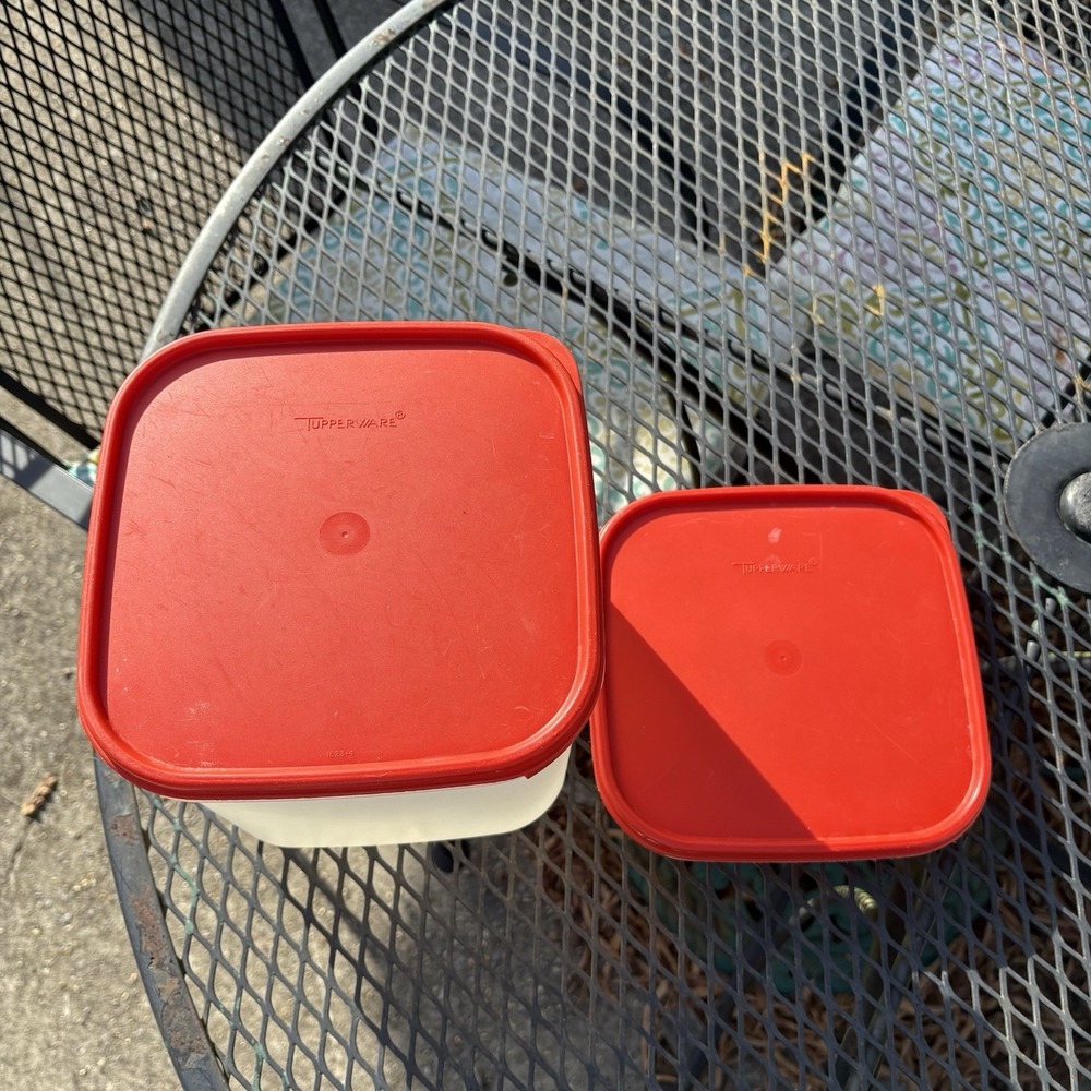 Vtg Red & Clear Square Tupperware #'s 1621 & 1738 with lids